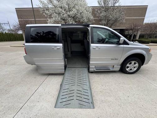 Silver 2010 Dodge Grand Caravan SXT