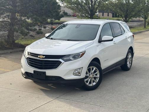 Off White 2020 Chevrolet Equinox 1LT