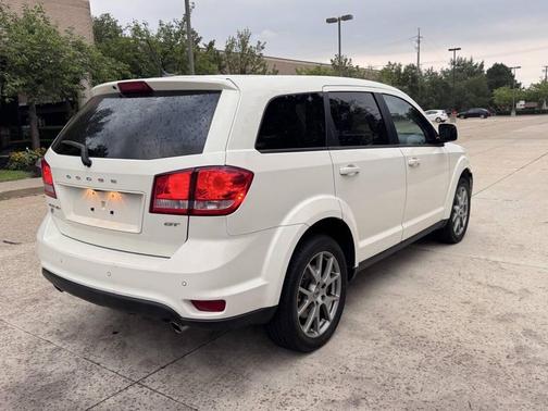 Off White 2018 Dodge Journey GT