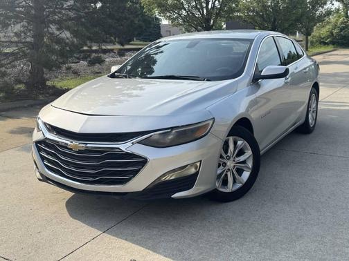 Silver 2021 Chevrolet Malibu FWD LT