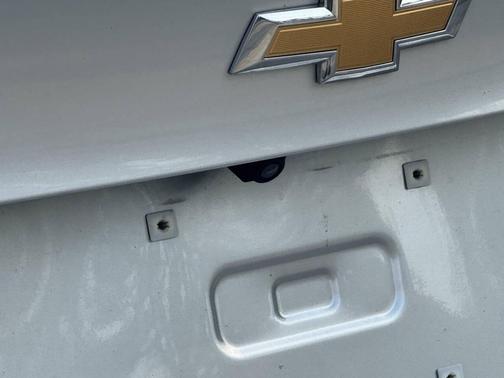 Silver 2021 Chevrolet Malibu FWD LT
