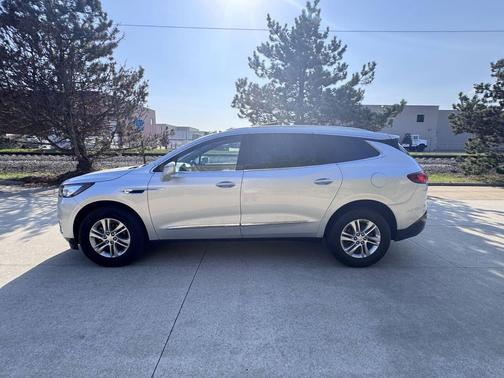 2020 Buick Enclave FWD Essence