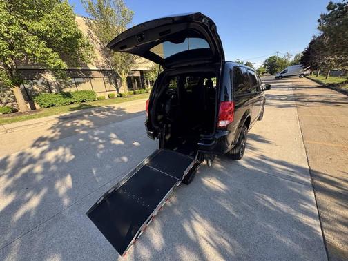 Black 2019 Dodge Grand Caravan GT
