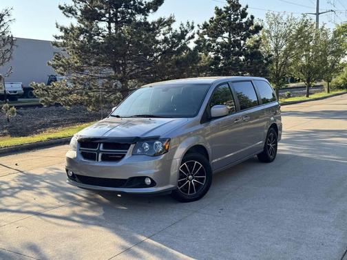 Silver 2018 Dodge Grand Caravan GT