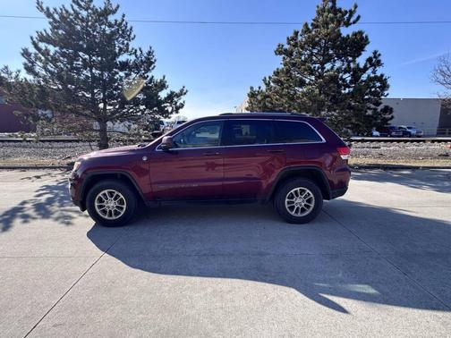 2019 Jeep Grand Cherokee Laredo