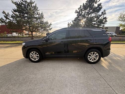 Black 2019 GMC Terrain SLE