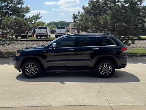 Black 2020 Jeep Grand Cherokee Limited X