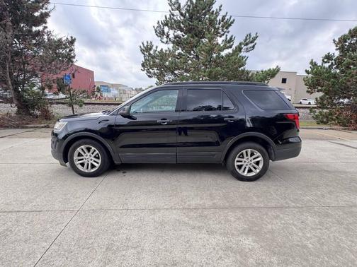 2016 Ford Explorer Base