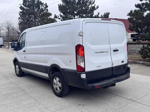 2017 Ford Transit-250 Base
