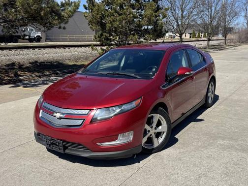 Red 2013 Chevrolet Volt Base