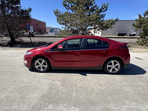 Red 2013 Chevrolet Volt Base