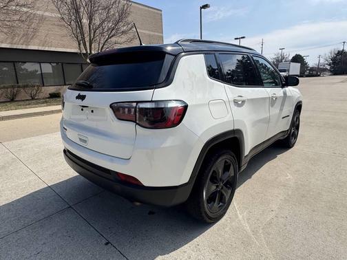 Off White 2021 Jeep Compass Latitude