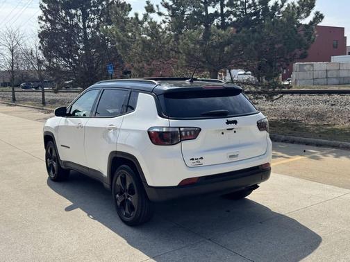 Off White 2021 Jeep Compass Latitude