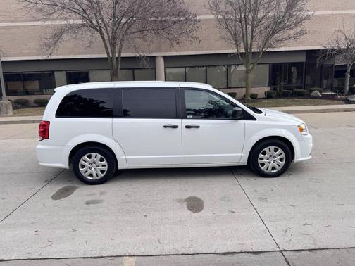 2020 Dodge Grand Caravan SE