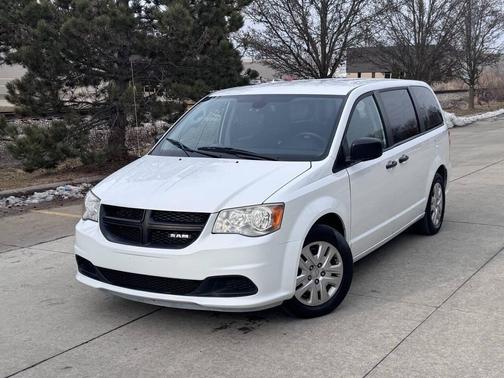 2020 Dodge Grand Caravan SE