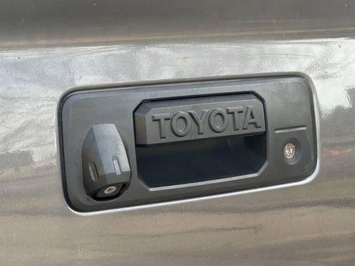 Gray 2015 Toyota Tundra SR5
