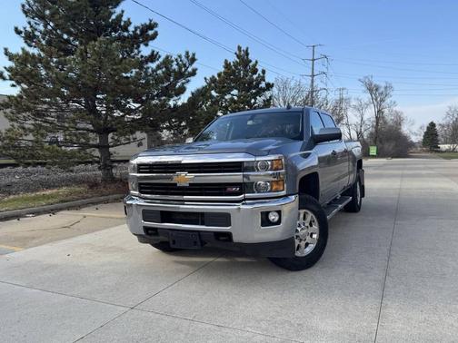 Gray 2015 Chevrolet Silverado 2500 LT