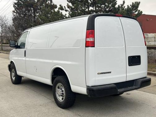 2022 Chevrolet Express 2500 Work Van