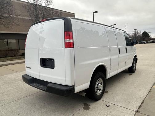 2022 Chevrolet Express 2500 Work Van