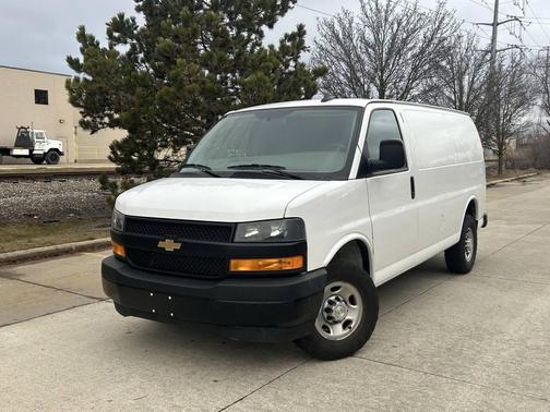 2022 Chevrolet Express 2500 Work Van