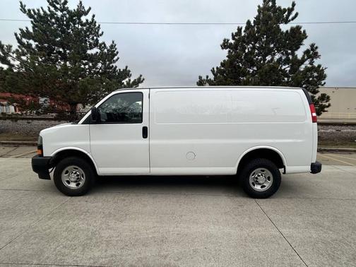 2022 Chevrolet Express 2500 Work Van
