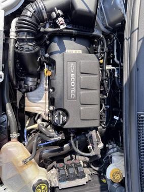 2020 Chevrolet Sonic FWD Sedan LT