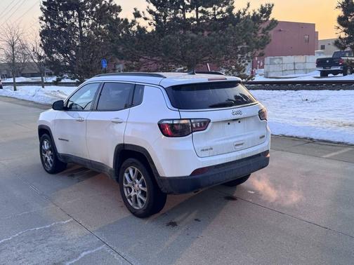 2023 Jeep Compass Latitude Lux