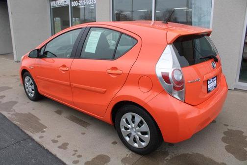 2014 Toyota Prius c 
