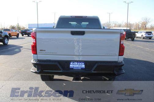 2026 Chevrolet Silverado 2500 Custom