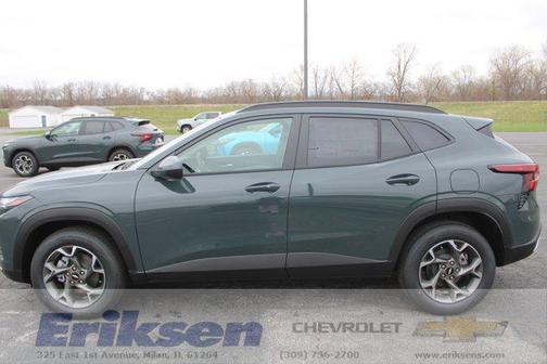 GBD/CYPRESSGRAY 2026 Chevrolet Trax LT