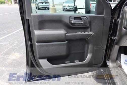 2025 Chevrolet Silverado 2500 Custom