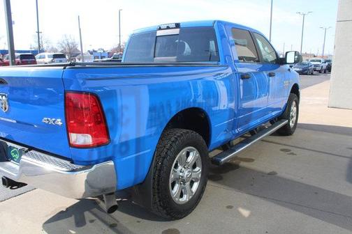 2018 RAM 2500 Big Horn Crew Cab 4x4 6'4' Box