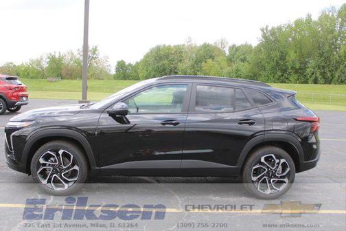 GB0/MOSAICBLACK 2026 Chevrolet Trax FWD 2RS