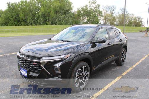 GB0/MOSAICBLACK 2026 Chevrolet Trax FWD 2RS