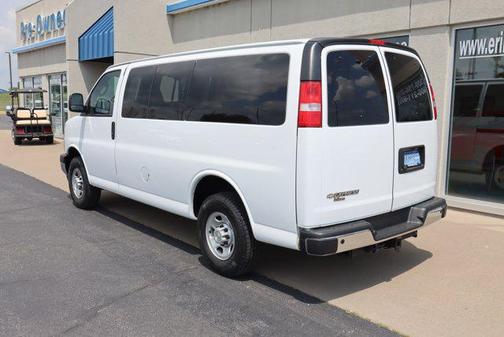 2023 Chevrolet Express 2500 RWD 2500 Regular Wheelbase LT