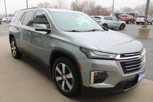 2023 Chevrolet Traverse LT Leather