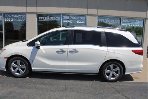White Diamond Pearl 2019 Honda Odyssey