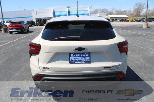 G42/WHITESANDS 2026 Chevrolet Trax FWD 1RS