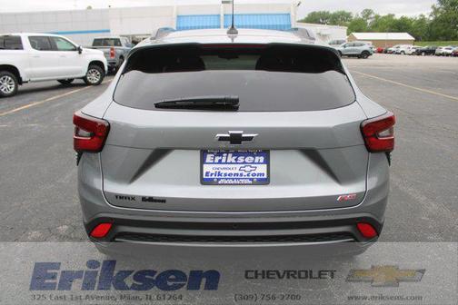 Sterling Gray Metallic 2026 Chevrolet Trax FWD 2RS
