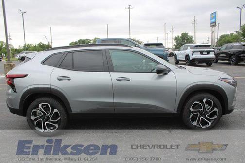 Sterling Gray Metallic 2026 Chevrolet Trax FWD 2RS