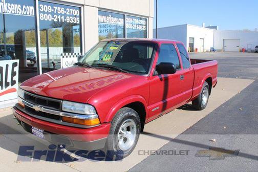 2002 Chevrolet S-10 Base