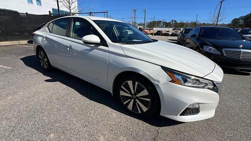 2022 Nissan Altima 2.5 SV