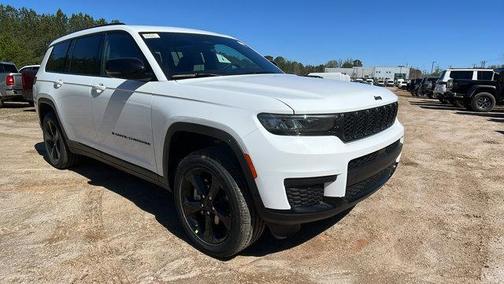 2025 Jeep Grand Cherokee L Laredo