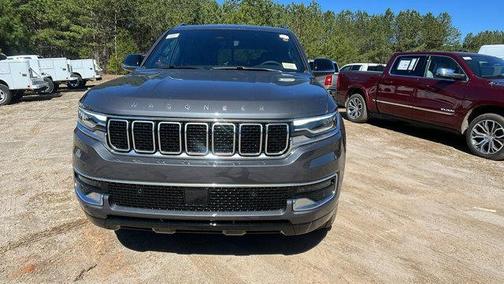 2025 Jeep Wagoneer Base