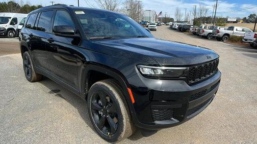 2025 Jeep Grand Cherokee L Laredo