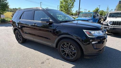 Black 2019 Ford Explorer XLT