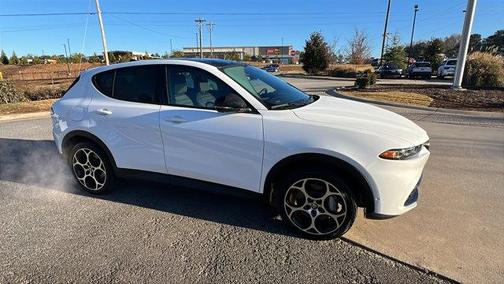 2024 Alfa Romeo Tonale Sprint