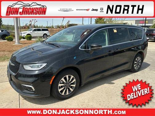 2023 Chrysler Pacifica Hybrid Touring L