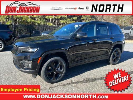 2025 Jeep Grand Cherokee Laredo