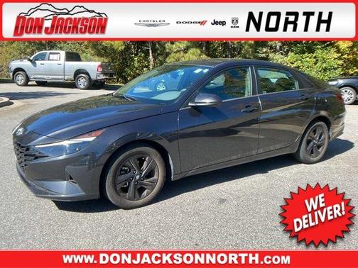 2022 Hyundai ELANTRA SEL